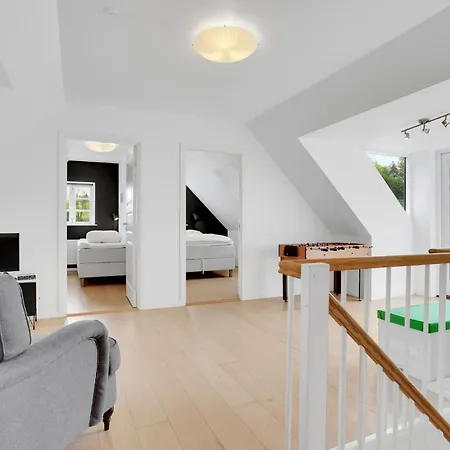 Four-bedroom In Holiday home *