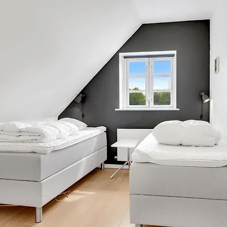 Holiday home Four-bedroom In