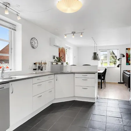Holiday home Four-bedroom In Juelsminde (Hedensted)