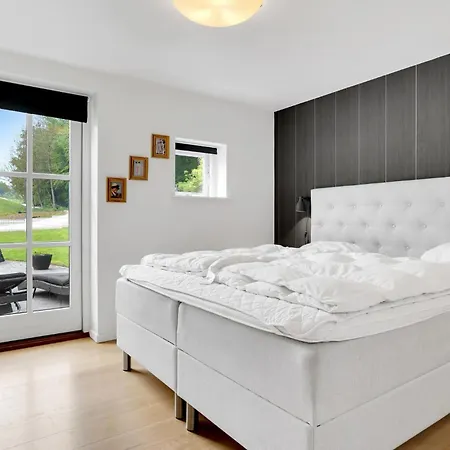 Four-bedroom In * Juelsminde (Hedensted)